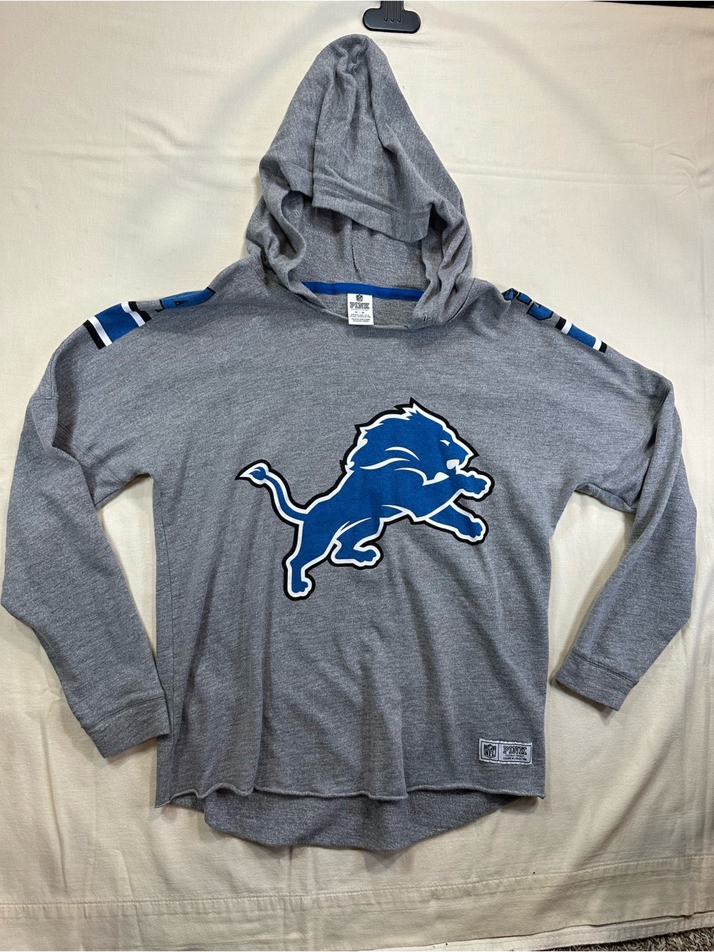VS PINK NFL Detroit Lions Hooded Tee Gameday Sweatshirt Gray M EUC